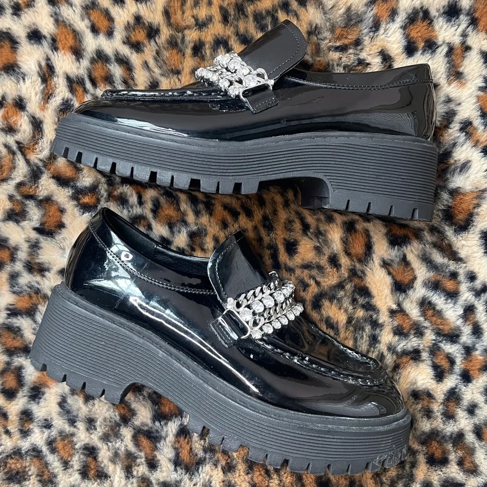 Steve Madden Black Patent Loafers with Rhinestone Accent - Picture 1 of 3